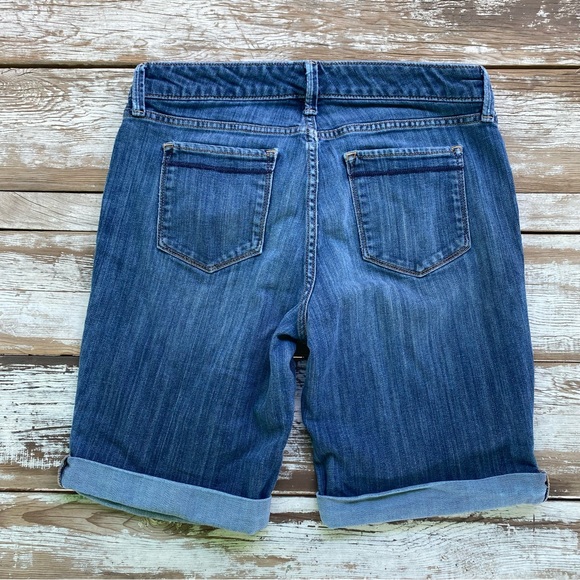 Eddie Bauer jean shorts, size 4, bermuda style walking shorts - Picture 2 of 6